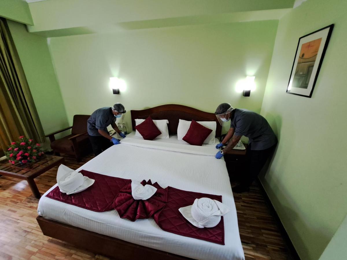 Hotel Preethi Classic Towers Utakamand Zewnętrze zdjęcie