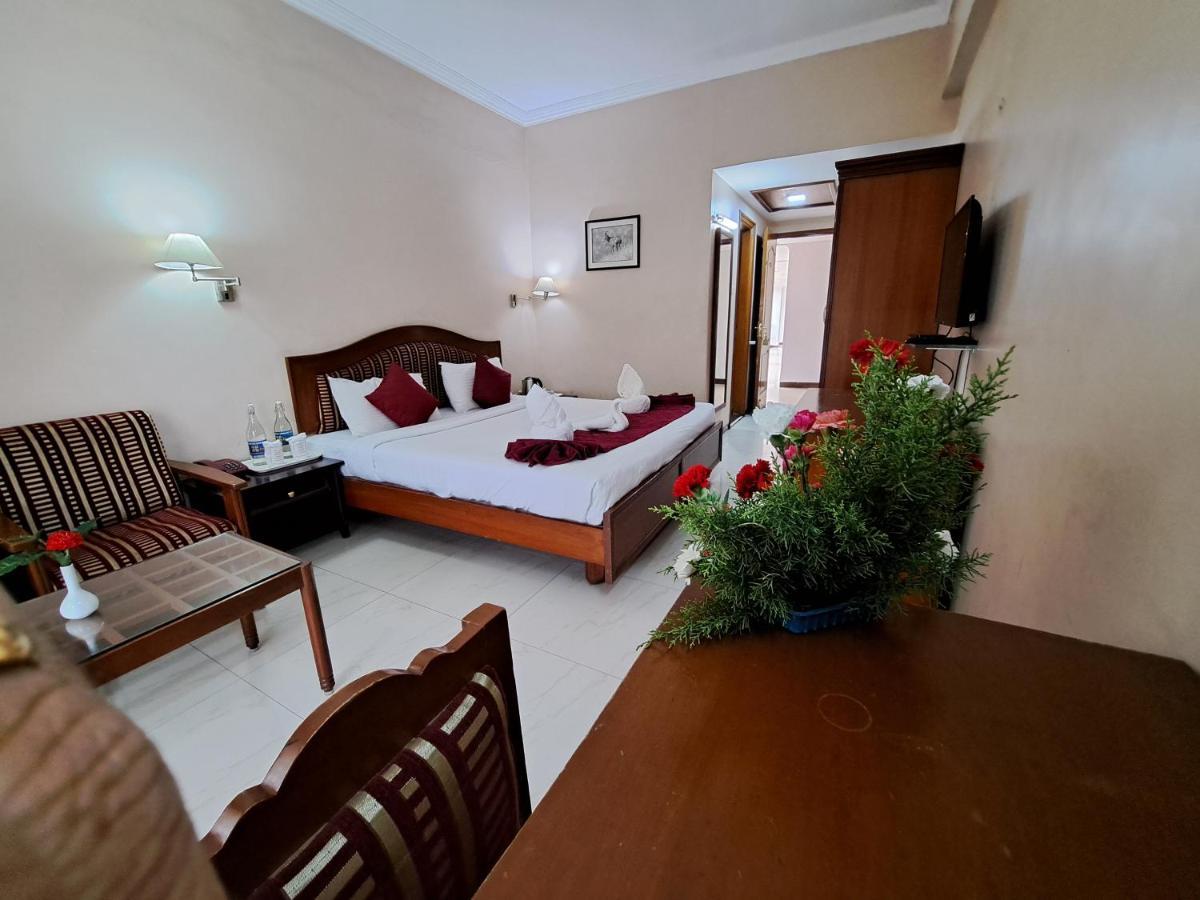 Hotel Preethi Classic Towers Utakamand Zewnętrze zdjęcie