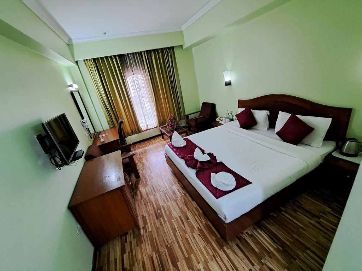 Hotel Preethi Classic Towers Utakamand Zewnętrze zdjęcie