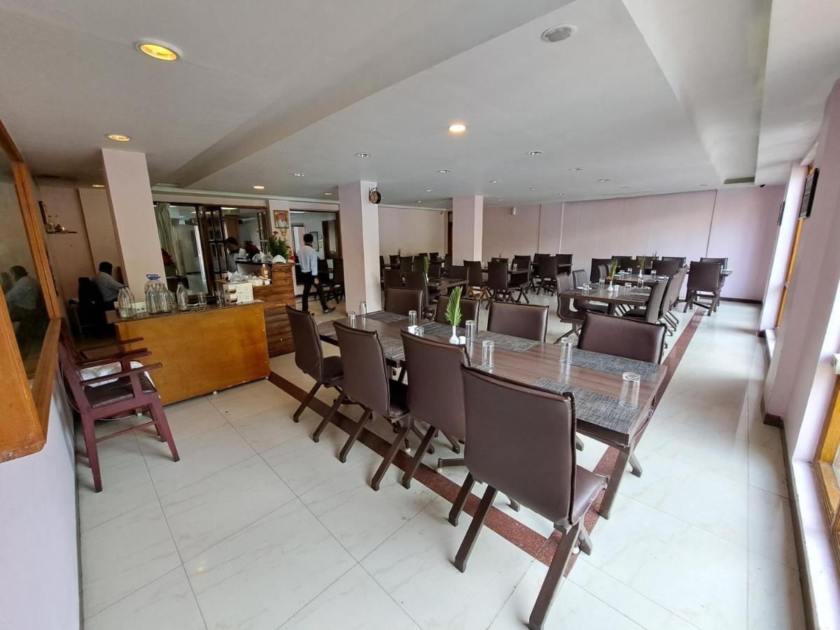 Hotel Preethi Classic Towers Utakamand Zewnętrze zdjęcie