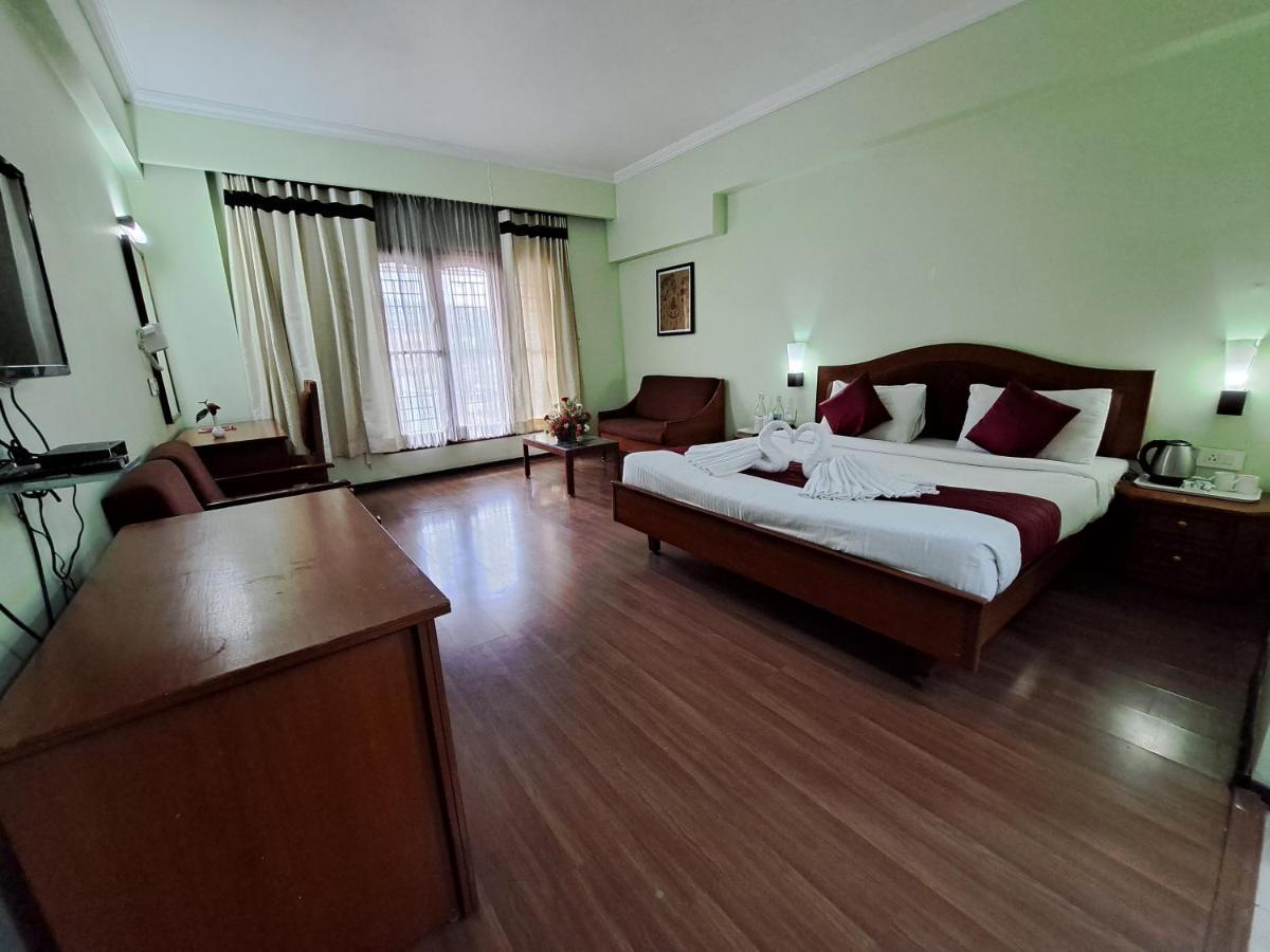 Hotel Preethi Classic Towers Utakamand Zewnętrze zdjęcie