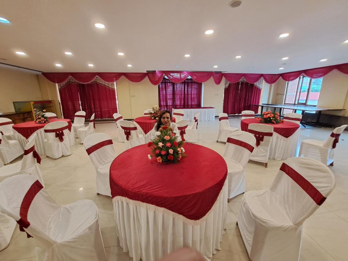 Hotel Preethi Classic Towers Utakamand Zewnętrze zdjęcie