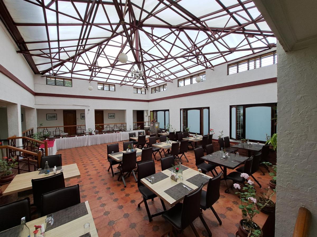 Hotel Preethi Classic Towers Utakamand Zewnętrze zdjęcie