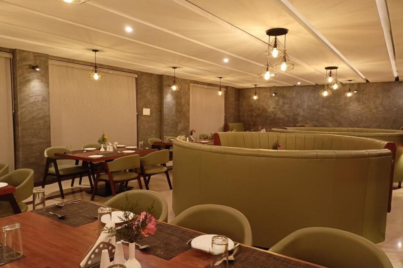 Hotel Preethi Classic Towers Utakamand Zewnętrze zdjęcie