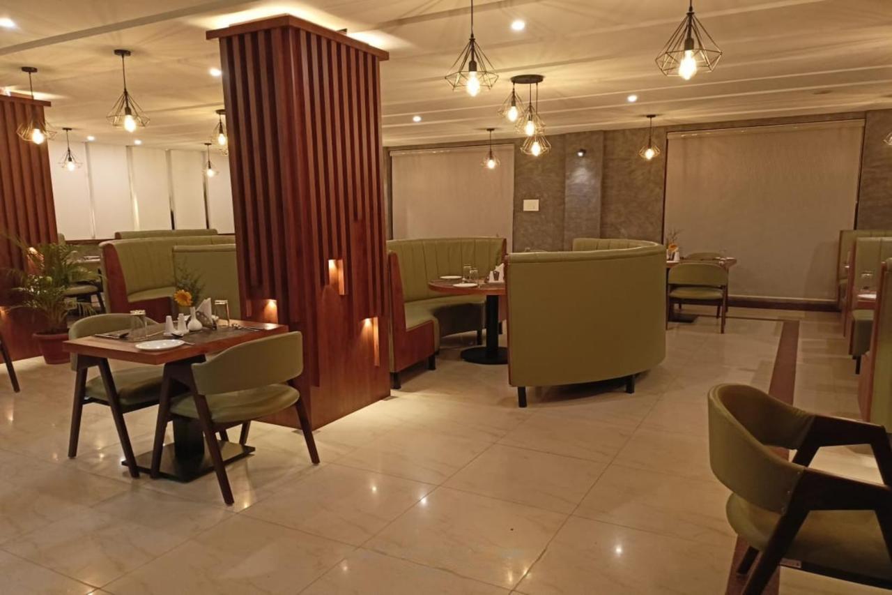Hotel Preethi Classic Towers Utakamand Zewnętrze zdjęcie
