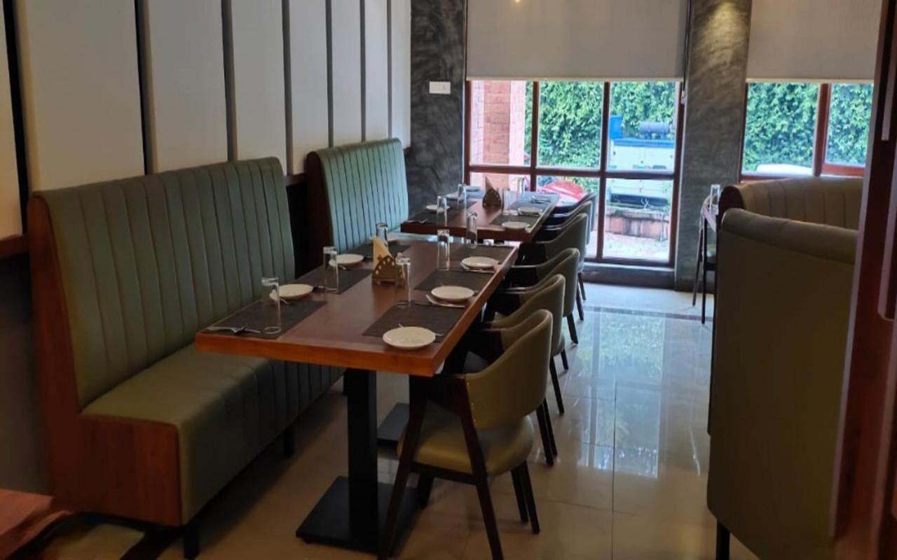 Hotel Preethi Classic Towers Utakamand Zewnętrze zdjęcie